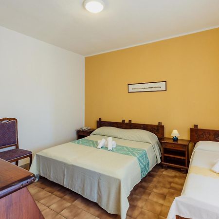 Malaspina Hotel & Resort บอซา ภายนอก รูปภาพ