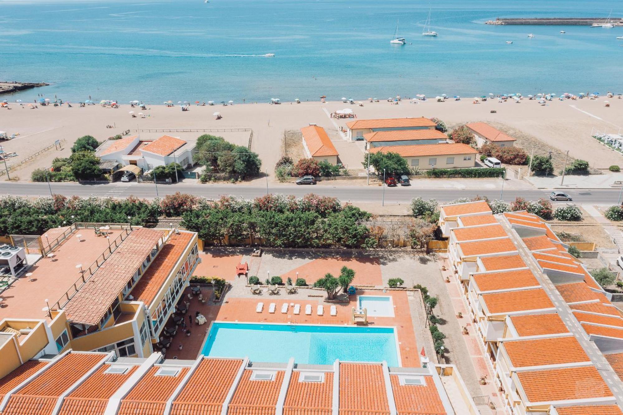 Malaspina Hotel & Resort บอซา ภายนอก รูปภาพ